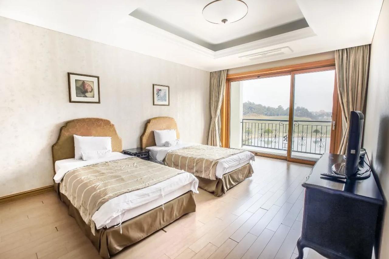 Pineridge Hotel Szokcsho Kültér fotó