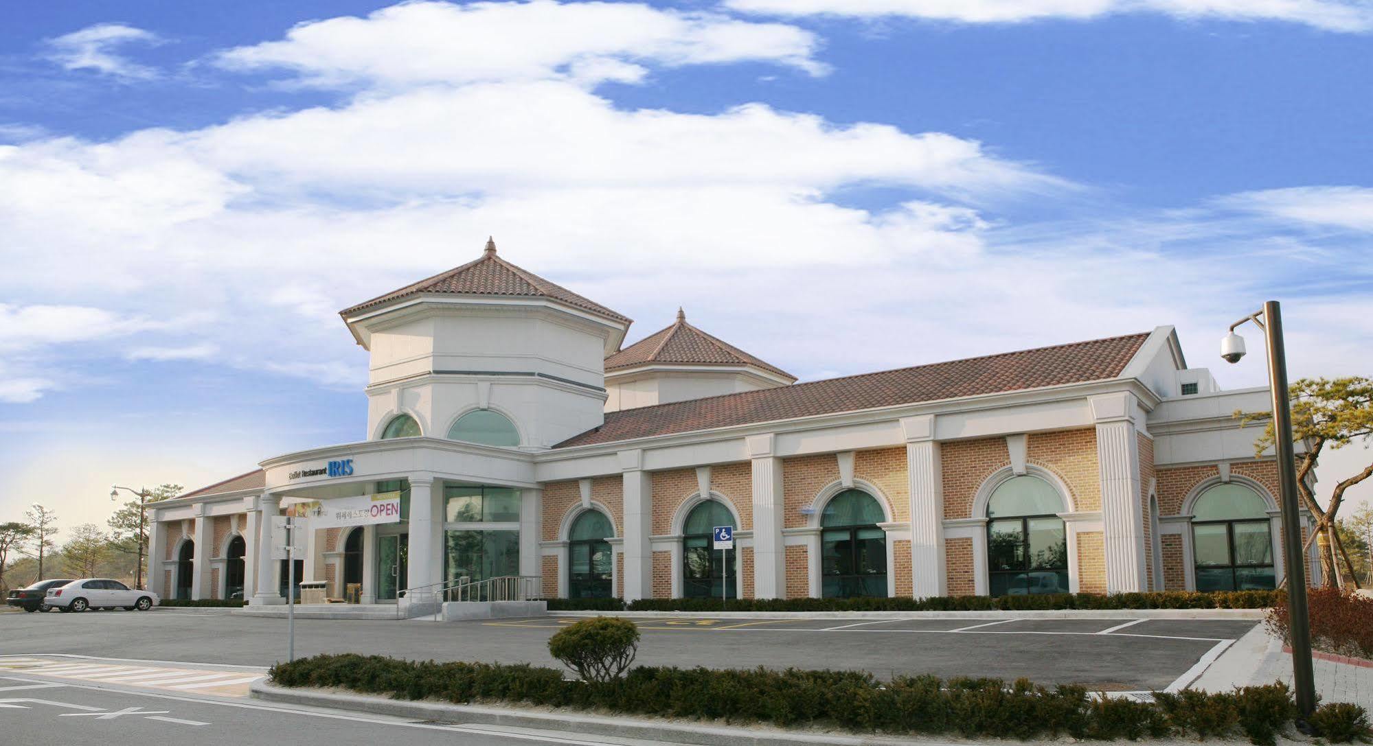 Pineridge Hotel Szokcsho Kültér fotó