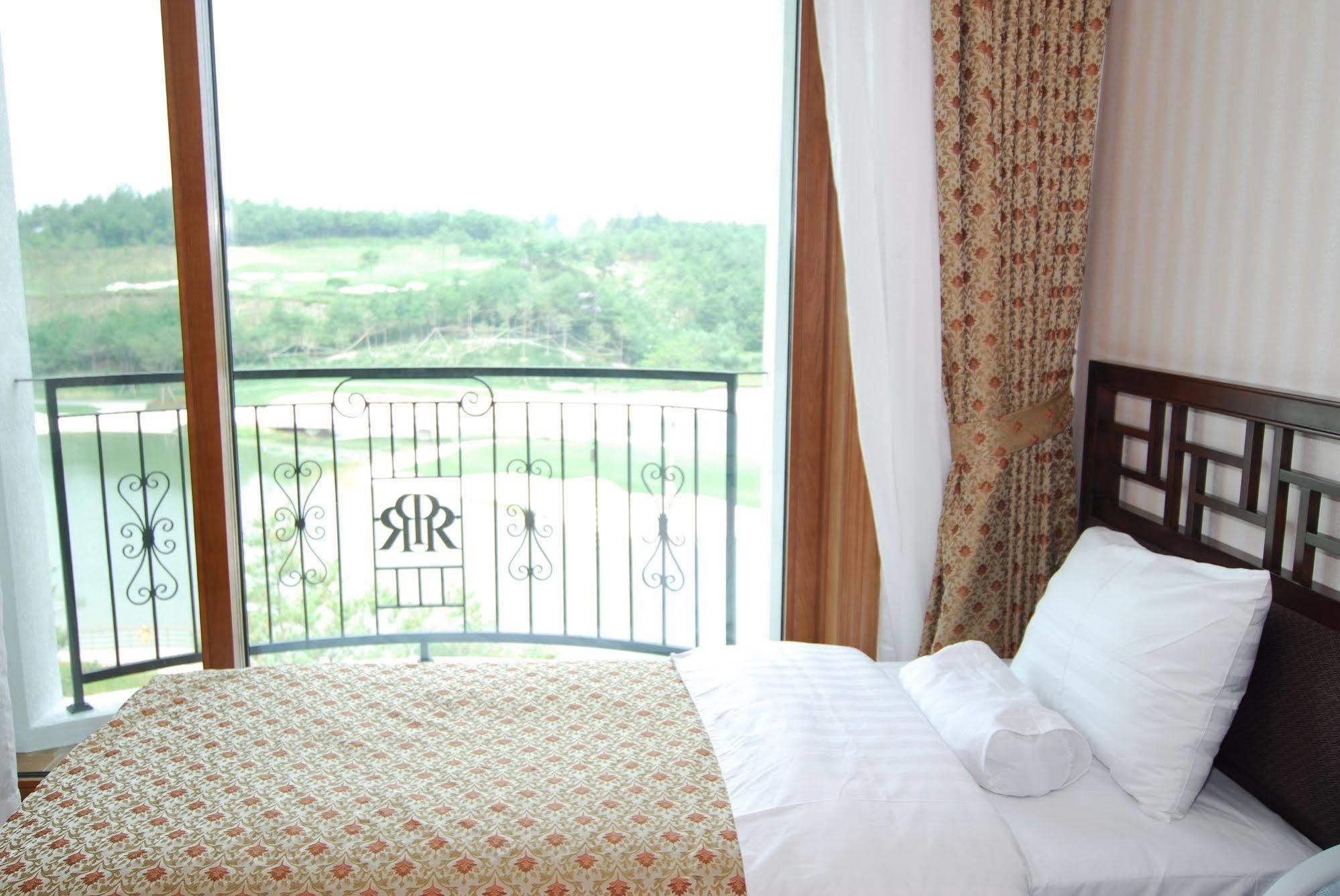 Pineridge Hotel Szokcsho Kültér fotó