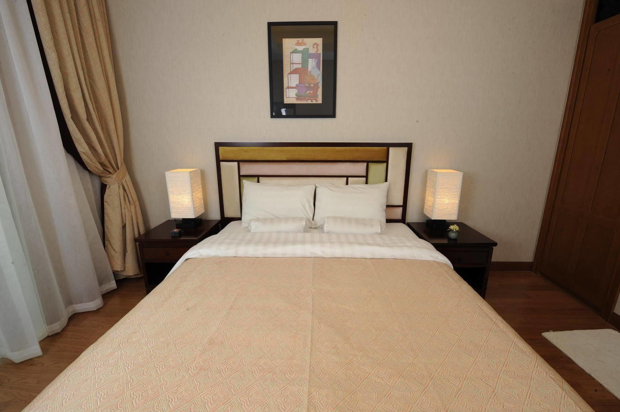 Pineridge Hotel Szokcsho Kültér fotó