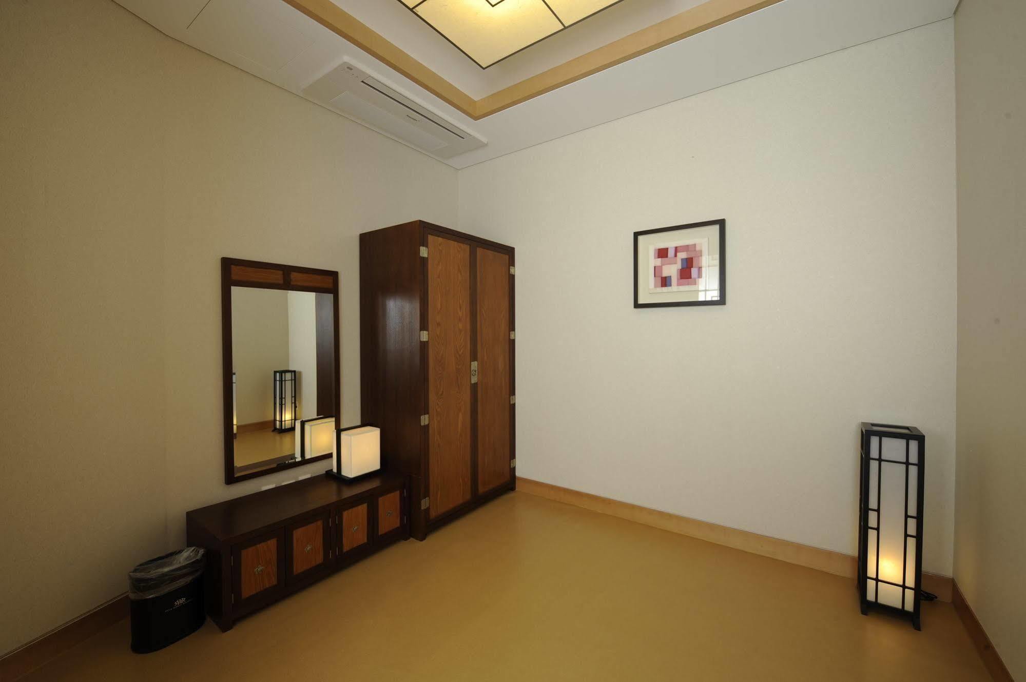 Pineridge Hotel Szokcsho Kültér fotó