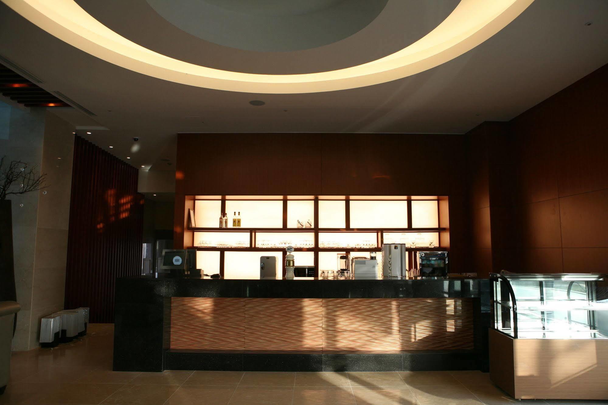 Pineridge Hotel Szokcsho Kültér fotó